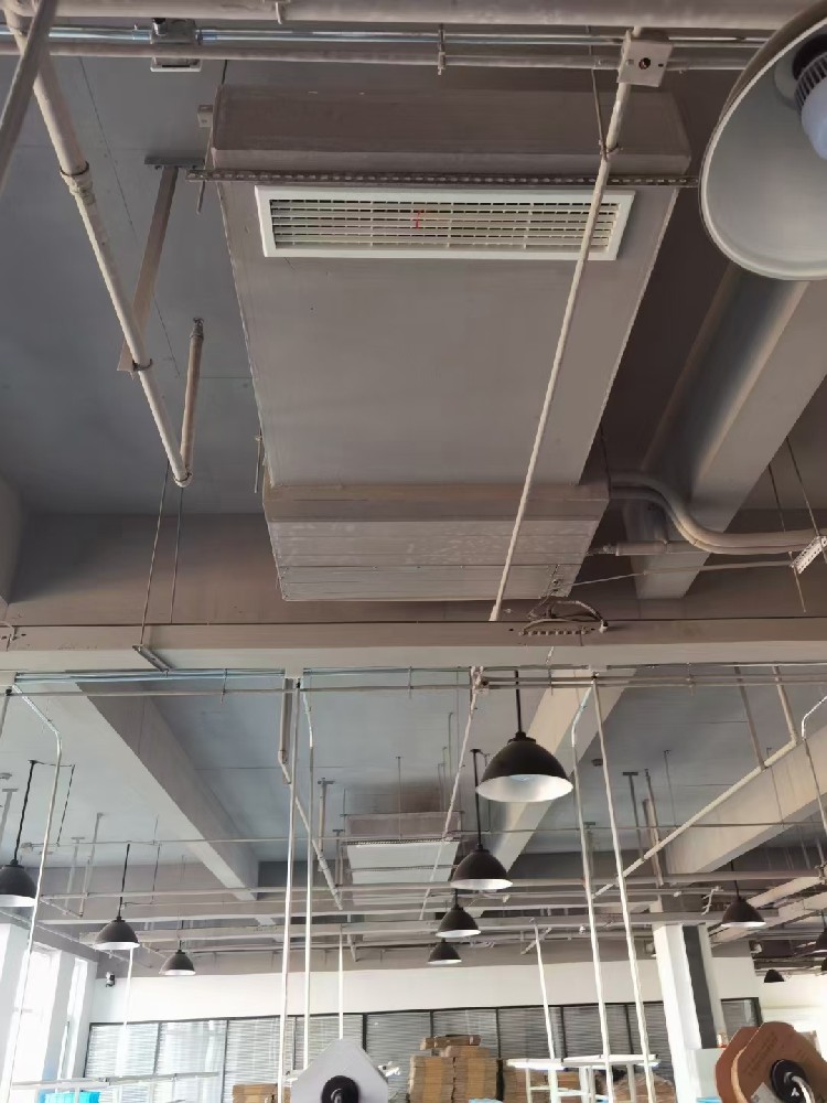 軍工廠(chǎng)房